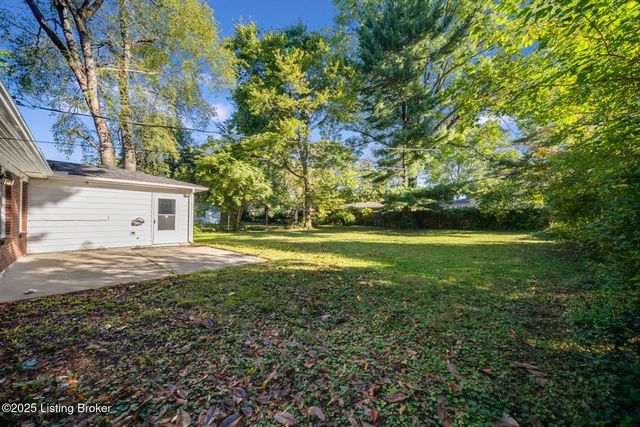 2007 Japonica Way, Louisville, KY 40242