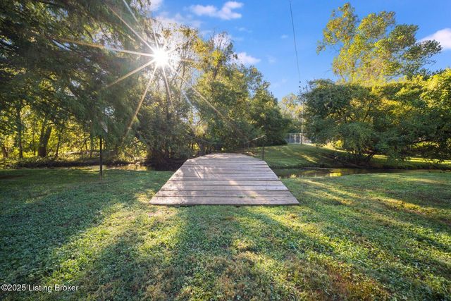 2007 Japonica Way, Louisville, KY 40242