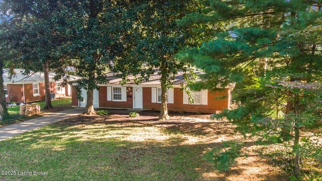 2007 Japonica Way, Louisville, KY 40242