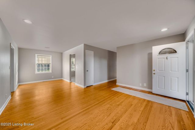 2007 Japonica Way, Louisville, KY 40242