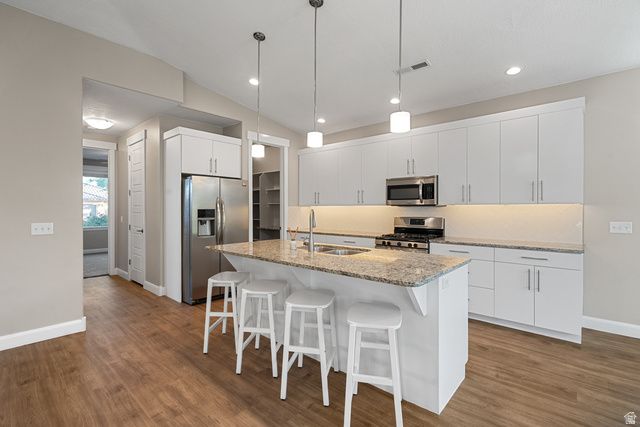 3859 RACHEL DR, Santa Clara, UT 84765