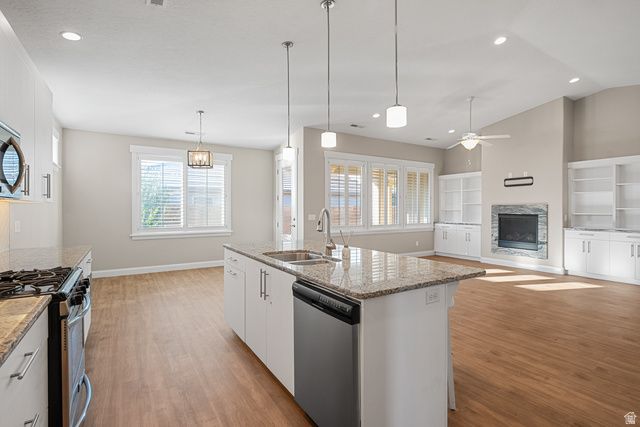 3859 RACHEL DR, Santa Clara, UT 84765