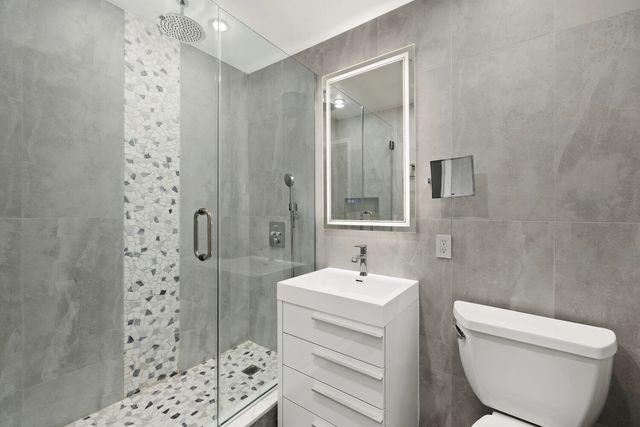 120 Greenwich St Apt 8H, New York City, NY 10006