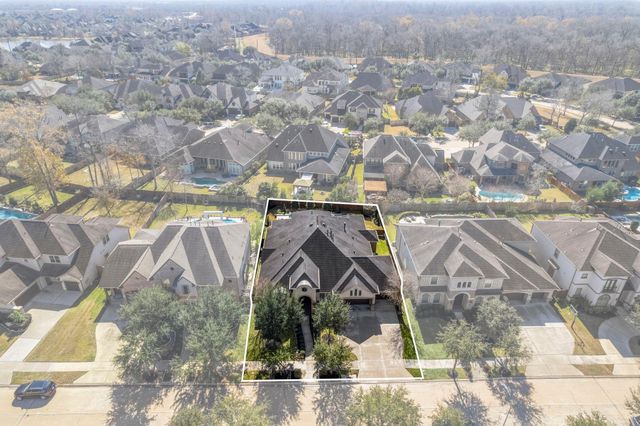 55 Adrianna Path Drive, Missouri City, TX 77459