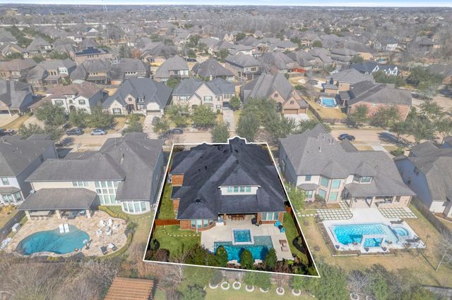 55 Adrianna Path Drive, Missouri City, TX 77459