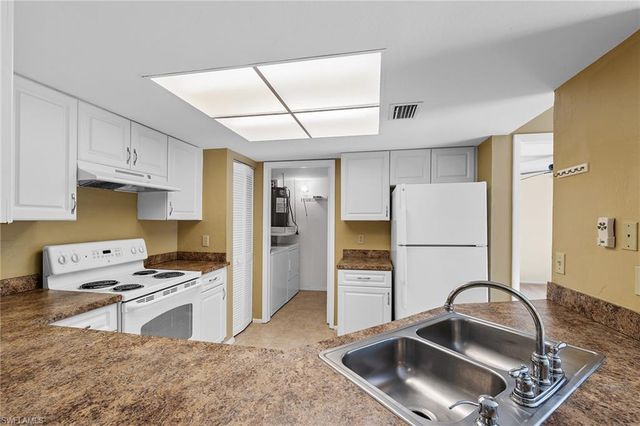 3170 Seasons WAY # 807, Estero, FL 33928