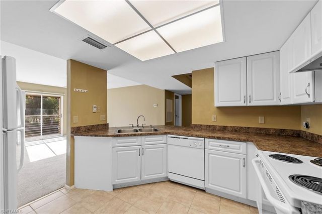 3170 Seasons WAY # 807, Estero, FL 33928