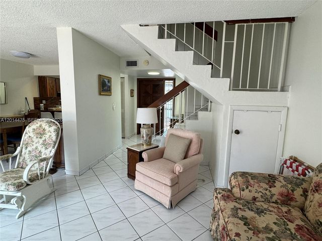 3817 SW 82nd Ave IX-46, Miami, FL 33155