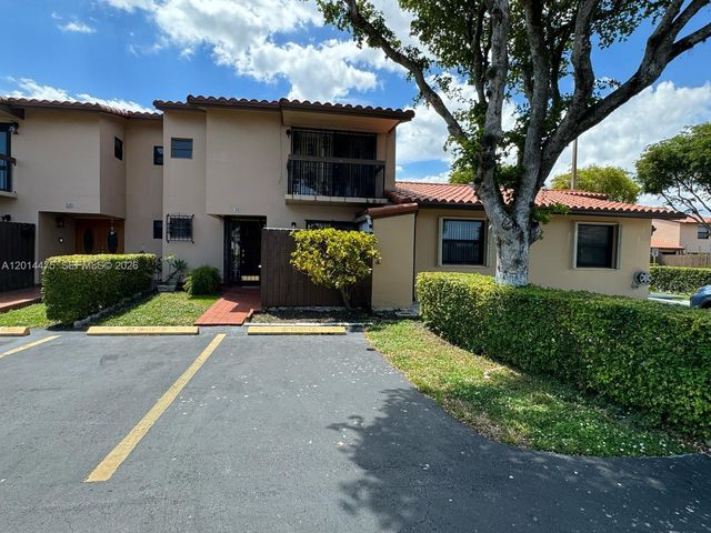 3817 SW 82nd Ave IX-46, Miami, FL 33155