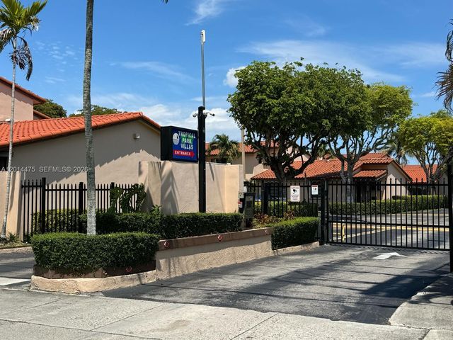 3817 SW 82nd Ave IX-46, Miami, FL 33155