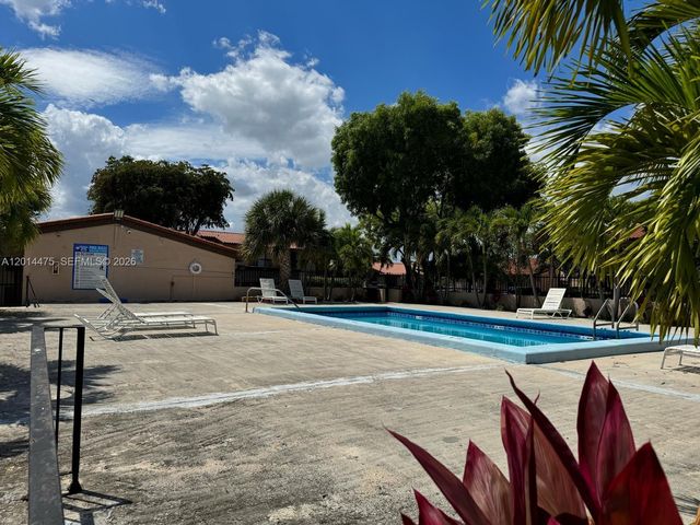 3817 SW 82nd Ave IX-46, Miami, FL 33155