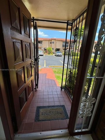 3817 SW 82nd Ave IX-46, Miami, FL 33155