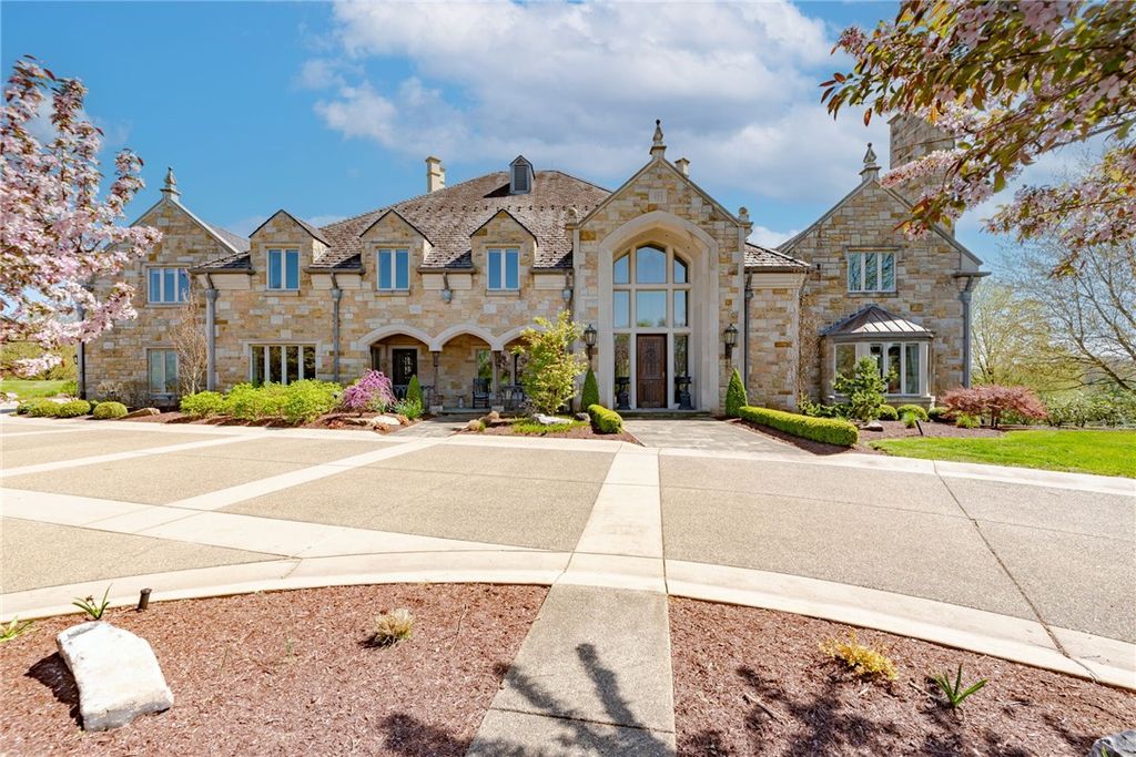 152 Justabout Rd, Peters Twp, PA 15367