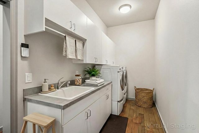 890 Cinnamon Teal Drive, Redmond, OR 97756