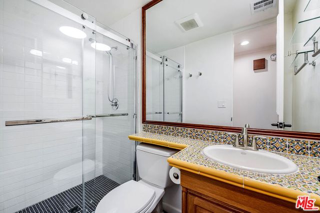 9507 W Olympic Boulevard, Beverly Hills, CA 90212