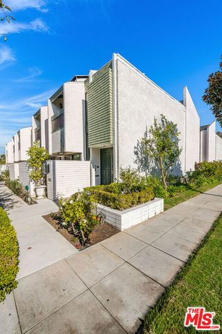 9507 W Olympic Boulevard, Beverly Hills, CA 90212