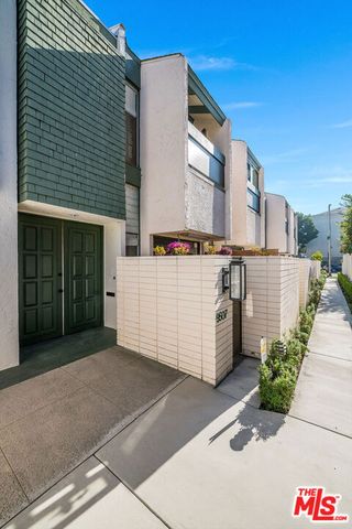 9507 W Olympic Boulevard, Beverly Hills, CA 90212