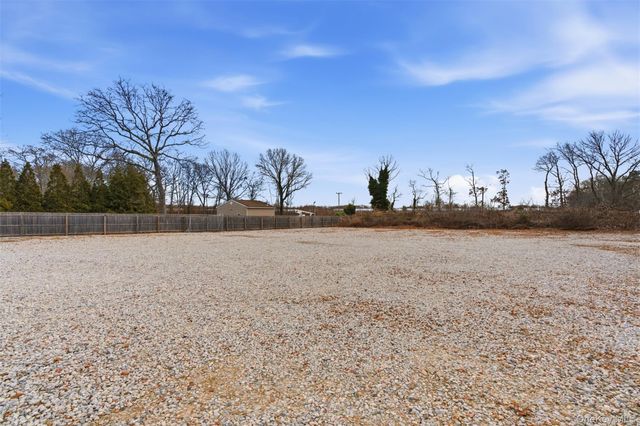 60 Frowein Road, Center Moriches, NY 11934