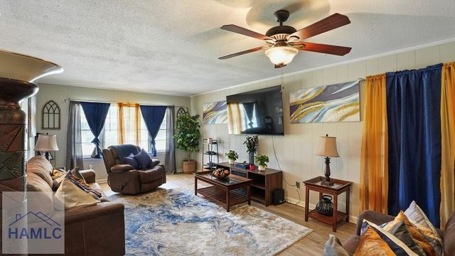 136 Groveland Street, Jesup, GA 31545