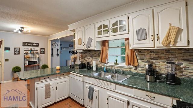 136 Groveland Street, Jesup, GA 31545