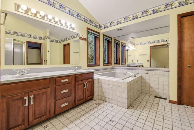 6039 Arroyo Vista Drive Ne, Cannon Twp, MI 49341