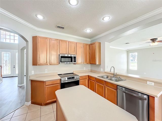 2600 LUTZA WAY, Kissimmee, FL 34746