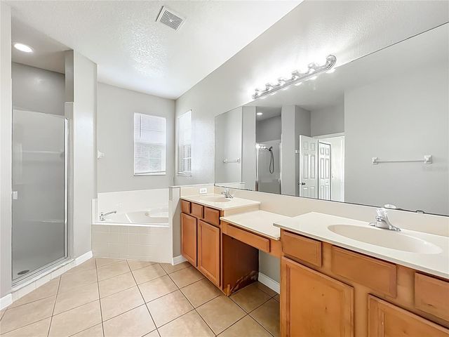 2600 LUTZA WAY, Kissimmee, FL 34746