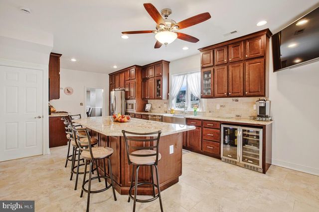 201 CHARLES RD, Linthicum Heights, MD 21090