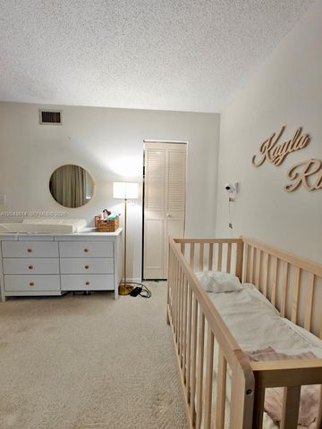400 NE 12th Ave 306, Hallandale Beach, FL 33009