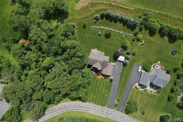 4298 Trout Lily Lane, Pompey, NY 13104