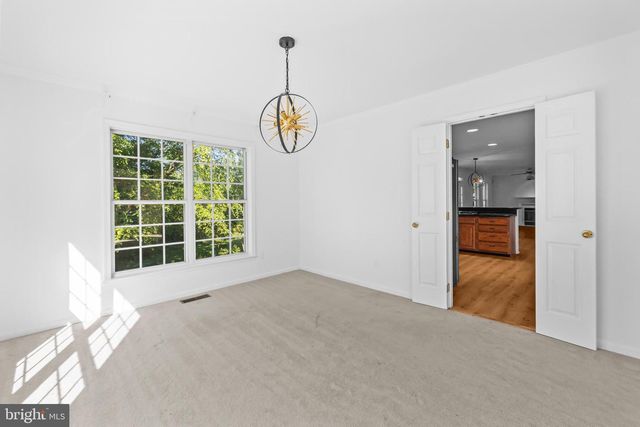 2626 IRON FORGE RD, Herndon, VA 20171