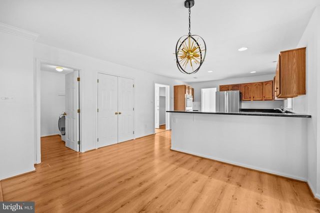 2626 IRON FORGE RD, Herndon, VA 20171
