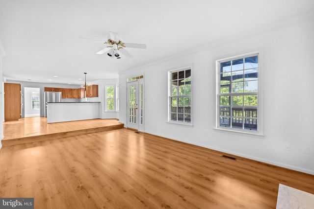 2626 IRON FORGE RD, Herndon, VA 20171