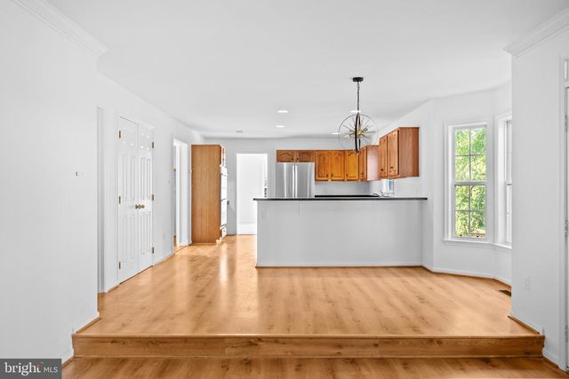 2626 IRON FORGE RD, Herndon, VA 20171