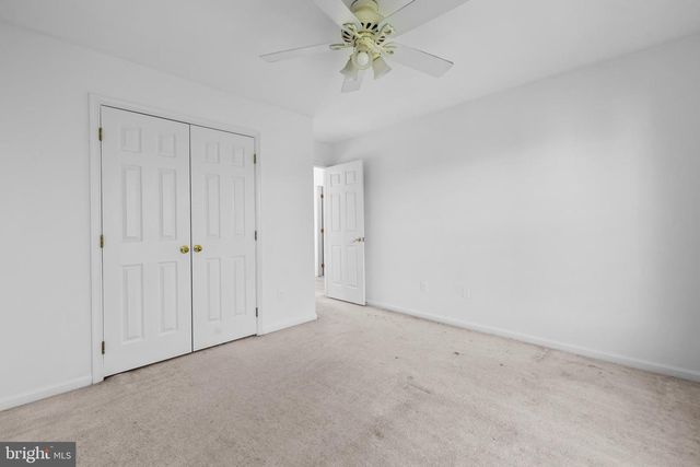 2626 IRON FORGE RD, Herndon, VA 20171