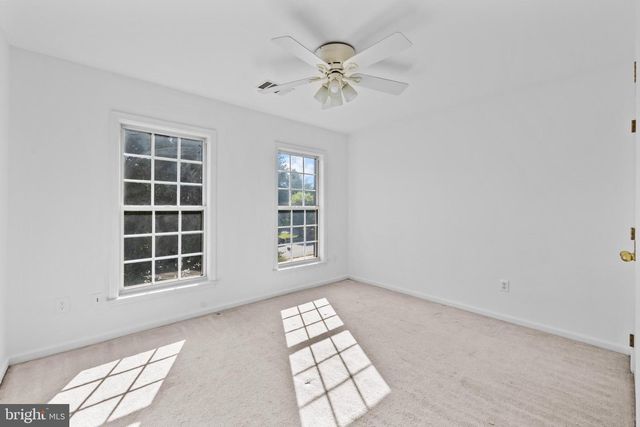 2626 IRON FORGE RD, Herndon, VA 20171