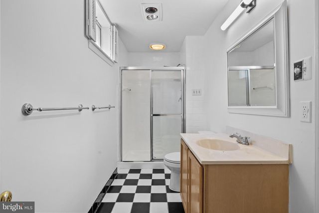 2626 IRON FORGE RD, Herndon, VA 20171