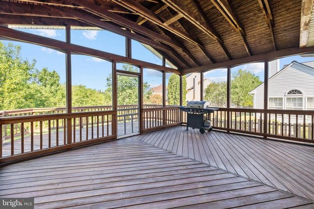 2626 IRON FORGE RD, Herndon, VA 20171