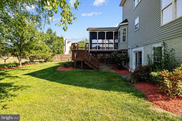2626 IRON FORGE RD, Herndon, VA 20171