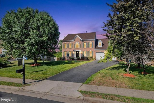 2626 IRON FORGE RD, Herndon, VA 20171