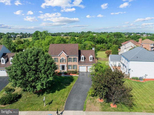 2626 IRON FORGE RD, Herndon, VA 20171