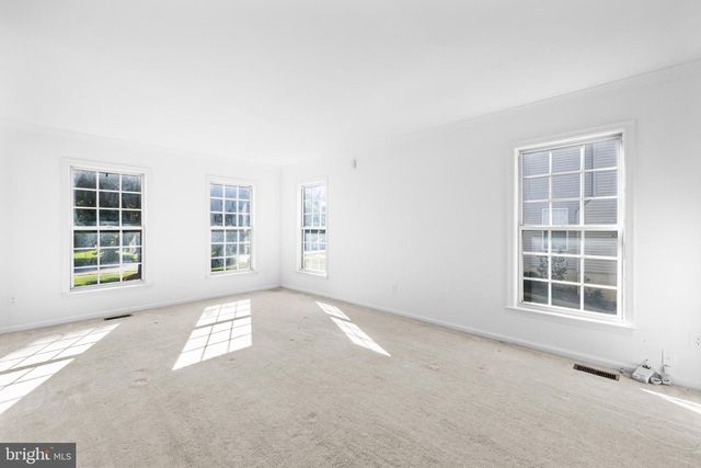2626 IRON FORGE RD, Herndon, VA 20171