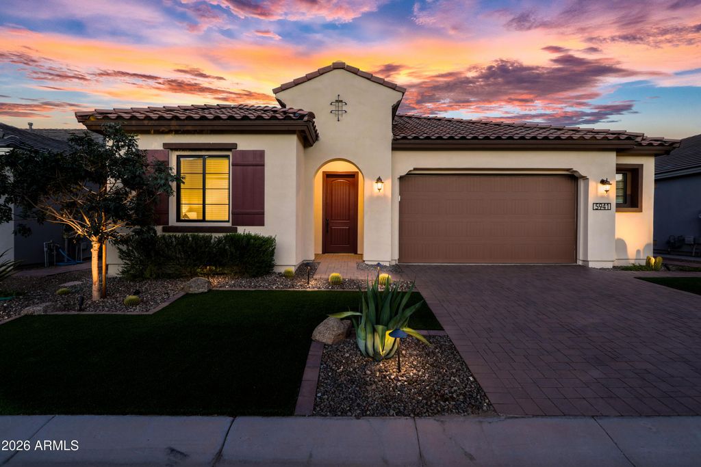 5941 N 207TH Avenue, Buckeye, AZ 85396