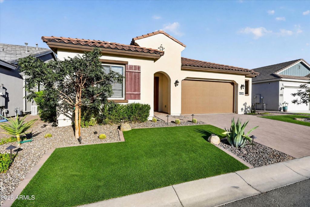 5941 N 207TH Avenue, Buckeye, AZ 85396 — photo 2