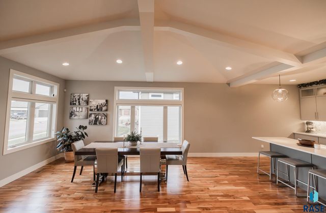 9005 W Dragonfly Dr Drive, Sioux Falls, SD 57107