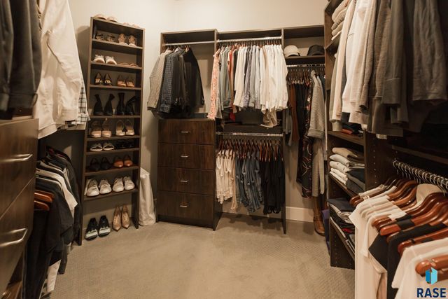 9005 W Dragonfly Dr Drive, Sioux Falls, SD 57107