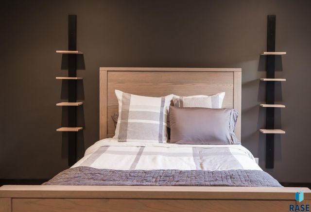 9005 W Dragonfly Dr Drive, Sioux Falls, SD 57107