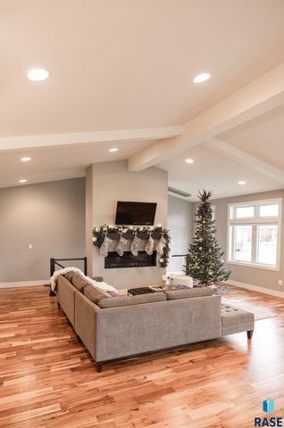 9005 W Dragonfly Dr Drive, Sioux Falls, SD 57107