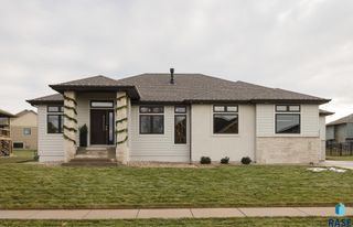 9005 W Dragonfly Dr Drive, Sioux Falls, SD 57107