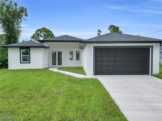 2614 19th ST W, Lehigh Acres, FL 33971